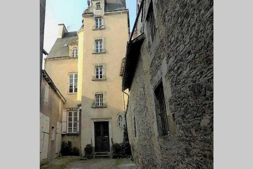Charmant Duplex Centre Historique Vitre 外观 照片